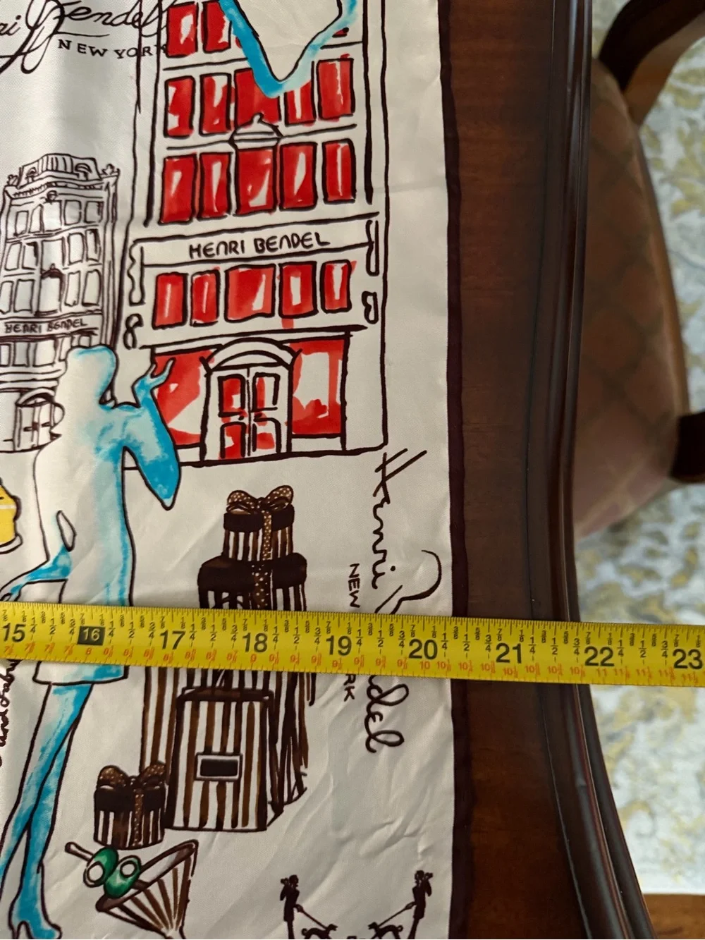 Henri Bendel White Multicolor New York Manhattan Print Silk Neck Scarf 21 In.²